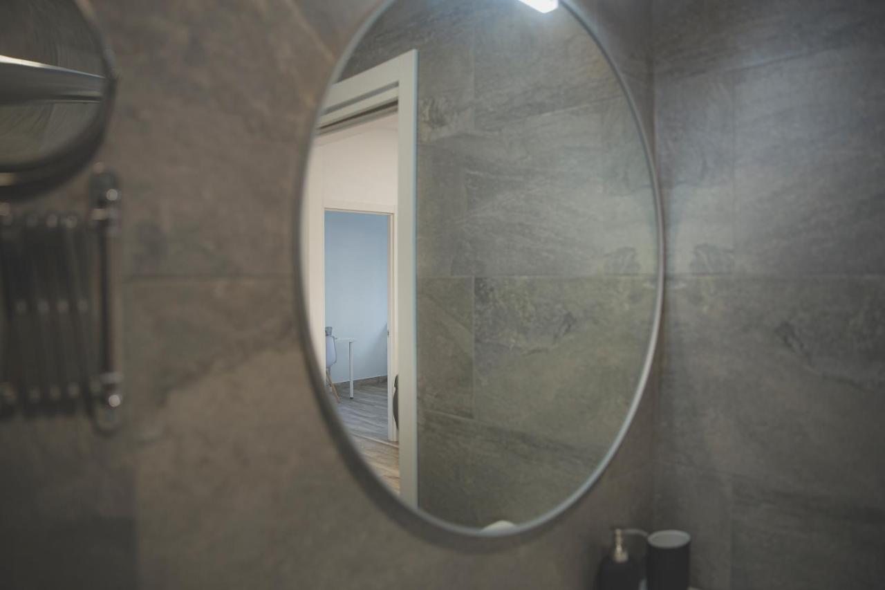 Acogedor Apartamento En Triana Sevilla Kültér fotó