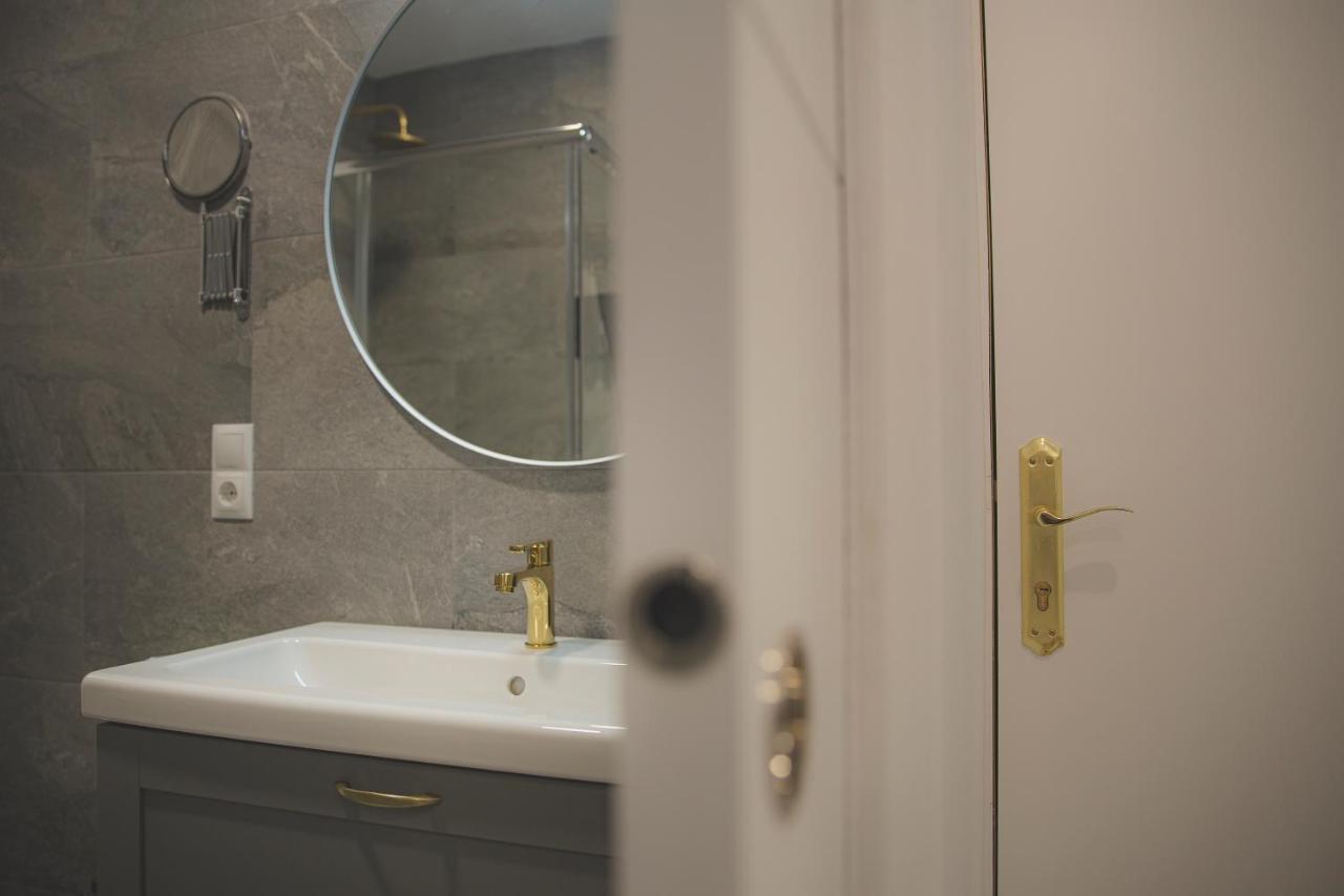 Acogedor Apartamento En Triana Sevilla Kültér fotó